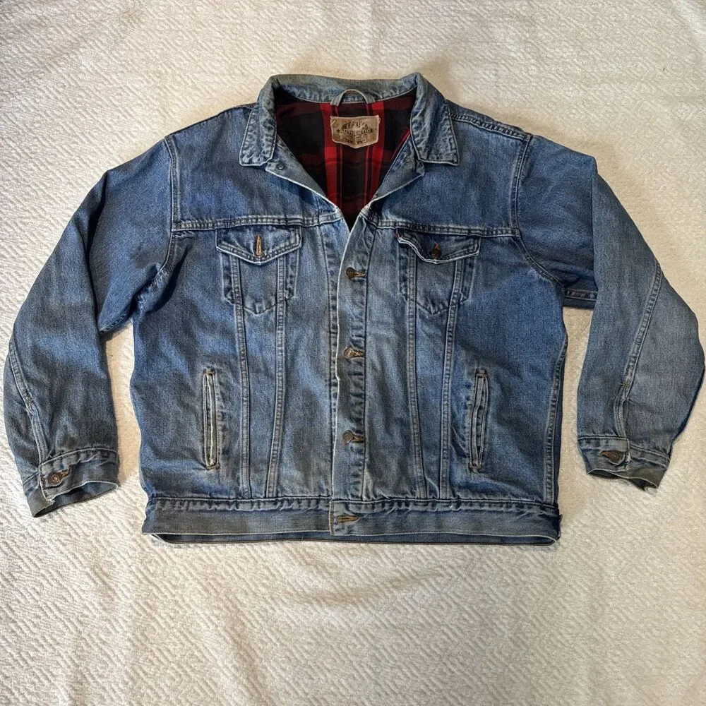 VINTAGE LEVI’S SIZE XL MADE IN USA RED TAB MENS PLAID LINED JEAN JACKET